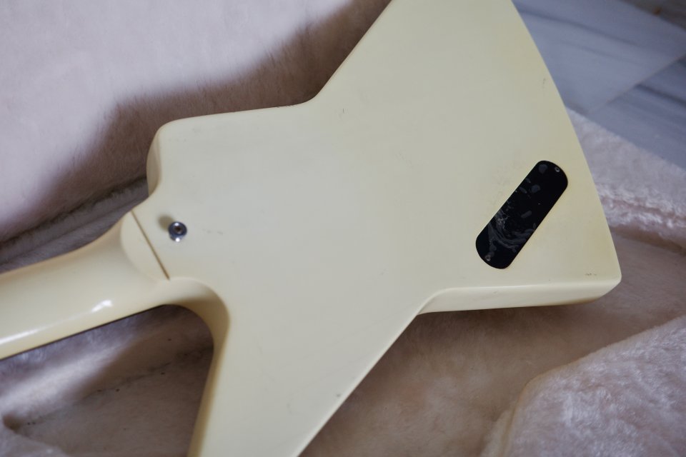 Gibson Explorer 2009 '76 Reissue White de segunda mano · Foto 5 de 9 · Cádiz · 1800 €