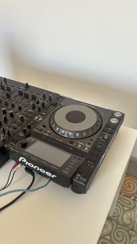 2x Pioneer CDJ-2000 NXS de segunda mano · Foto 3 de 7 · Barcelona · 850 €