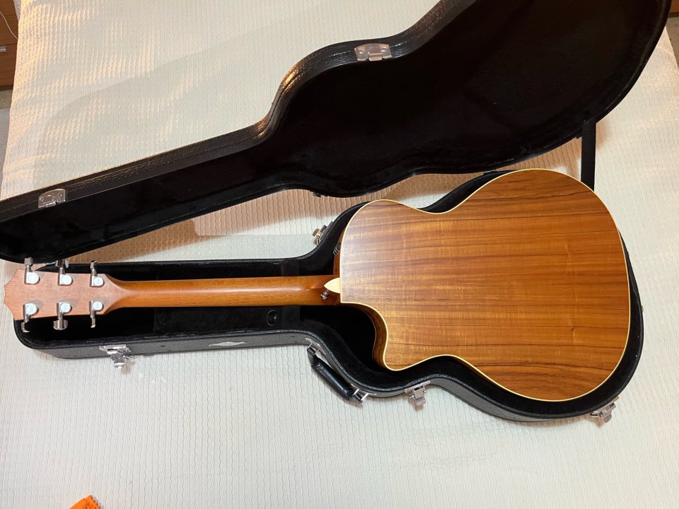 Taylor 424CE-SL Flamed Koa