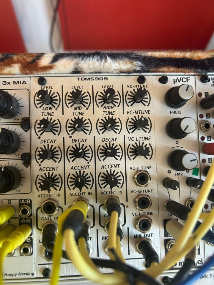 Varios Eurorack de segunda mano · Foto 2 de 9 · Valencia · 909 €