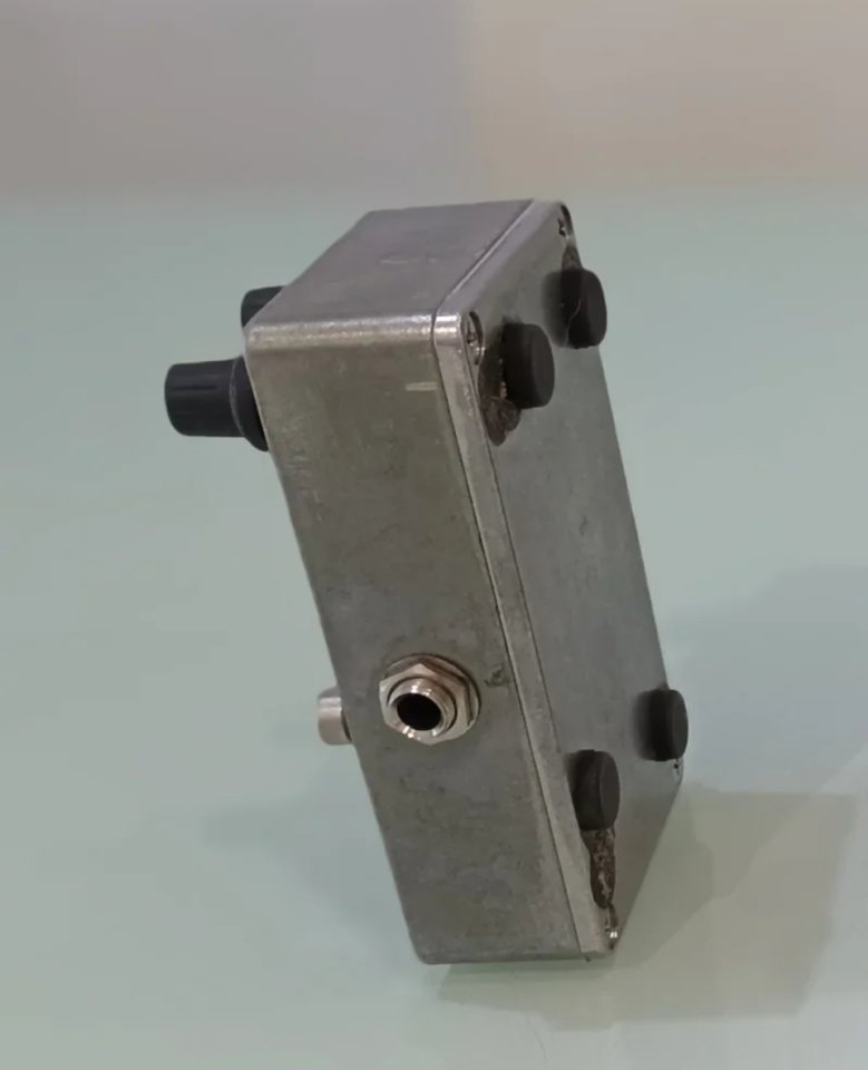 Fuzz Face Lift de Big Knob Pedals de segunda mano · Foto 3 de 5 · Valencia · 85 €