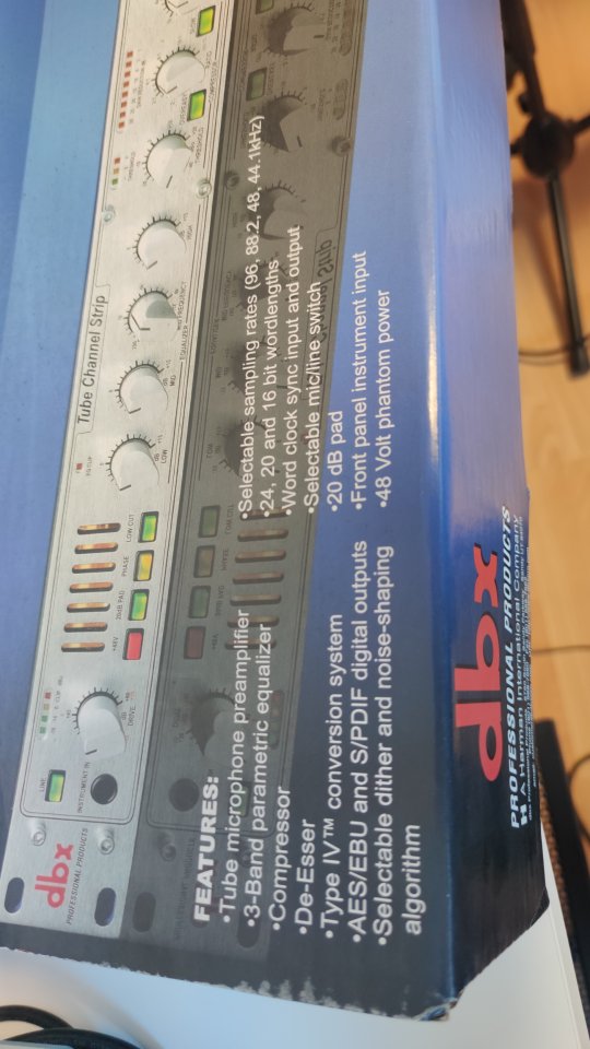 DBX 376 Tube Channel Strip con salida digital