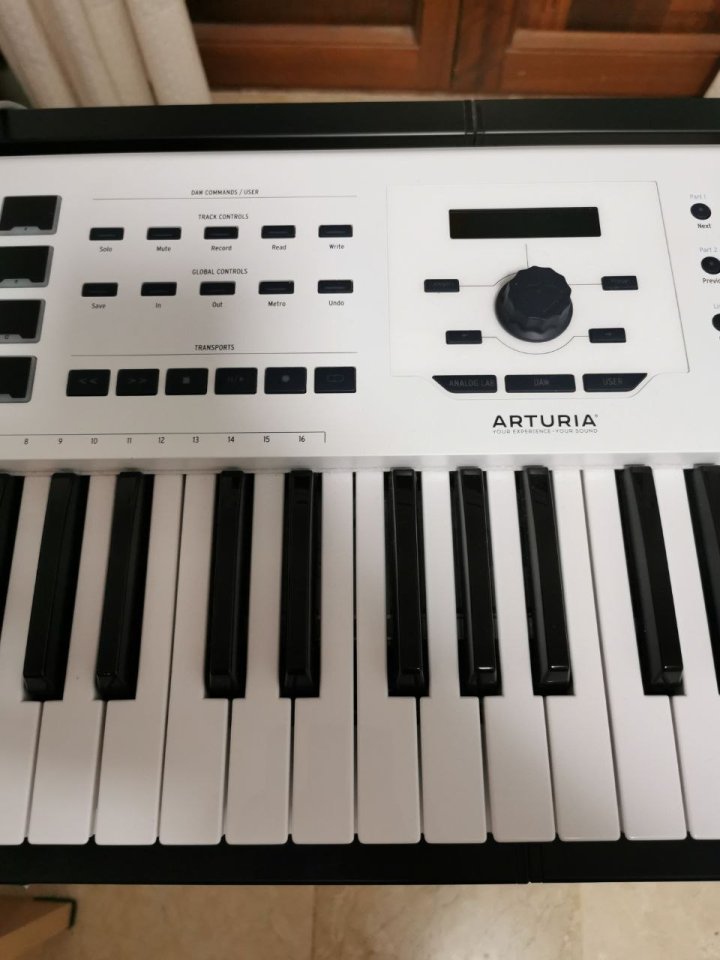 Teclado controlador Arturia Keylab 49 mkII de segunda mano · Foto 3 de 6 · Illes Balears