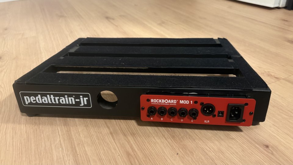 Pedalera pedaltrain Jr de segunda mano · Foto 4 de 5 · León · 60 €