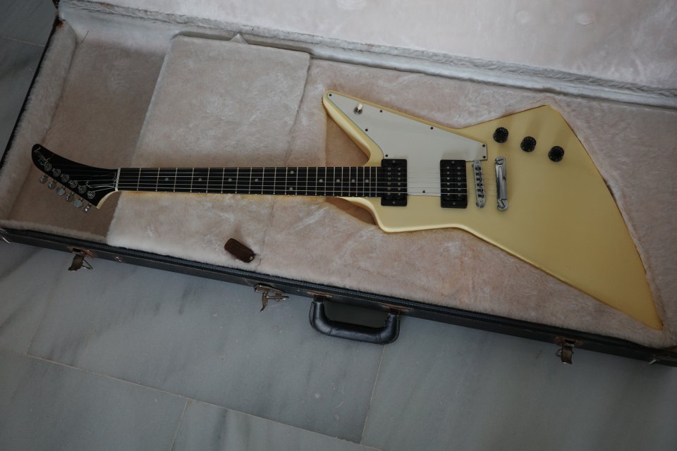 Gibson Explorer 2009 '76 Reissue White de segunda mano · Foto 9 de 9 · Cádiz · 1800 €