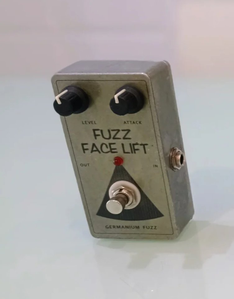 Fuzz Face Lift de Big Knob Pedals de segunda mano · Foto 5 de 5 · Valencia · 85 €