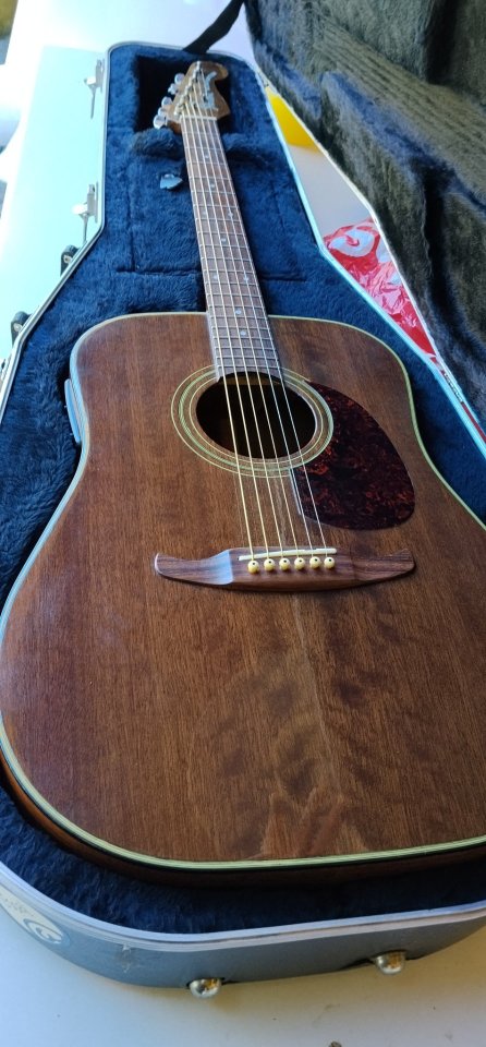 Fender newporter de segunda mano · Foto 5 de 6 · Pontevedra · 400 €