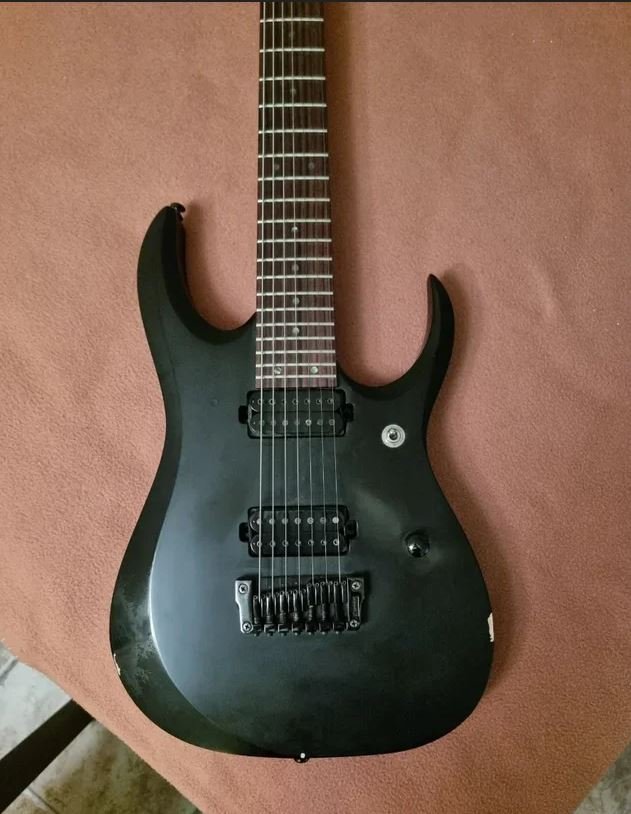 Ibanez RGD7421 - Guitarra 7 cuerdas
