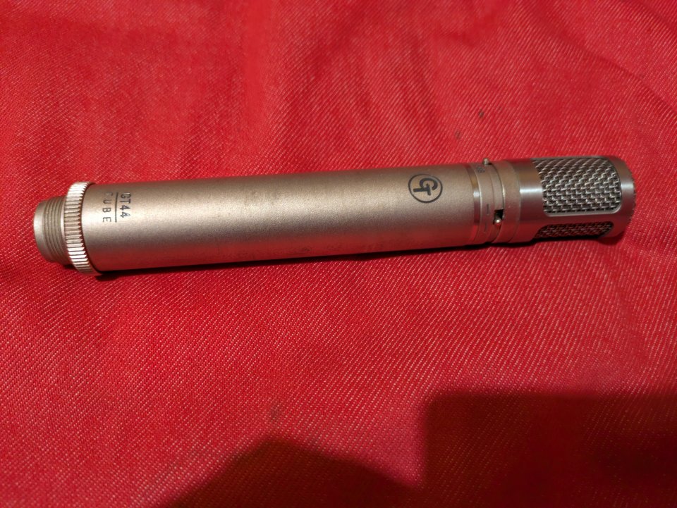 Micro a válvulas Groove Tubes GT-44