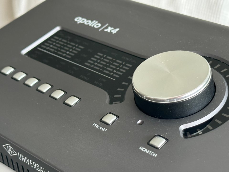 Apollo x4 Gen 1 + 66 Plugins + Decksaver