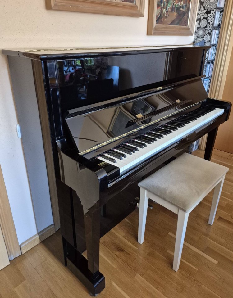 Piano acústico "tope de gama" KAWAI CS-21