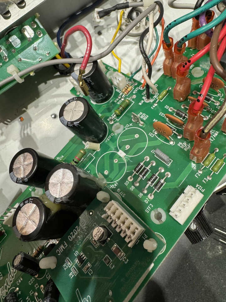 Electro luthier guitarras / ampli / pedales