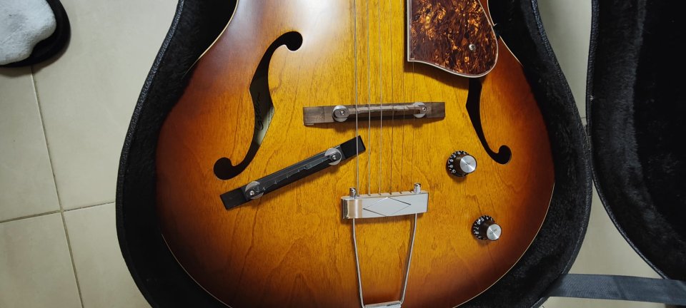 Godin 5th Avenue Kingpin de segunda mano · Foto 4 de 7 · Illes Balears · 675 €