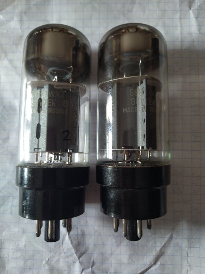 Pareja Emparejada (Matched Pair) Sovtek 5881WXT - Base Larga - Testeadas al 95%/90% Near mint de segunda mano · León · 75 €
