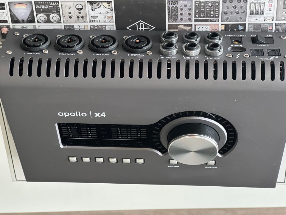 Apollo x4 Gen 1 + 66 Plugins + Decksaver