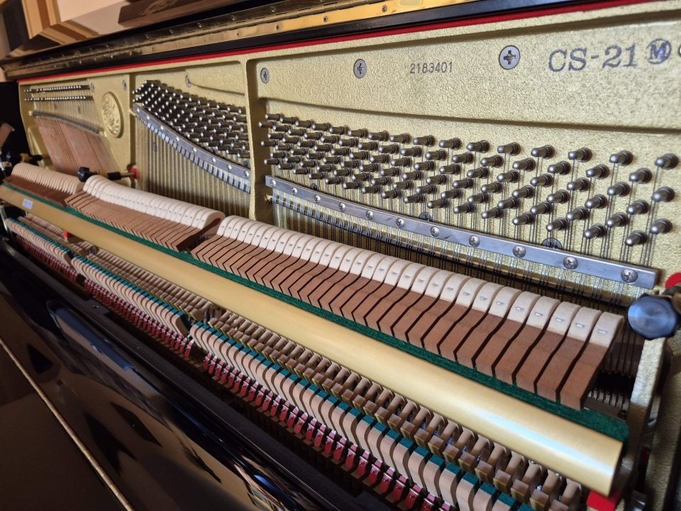 Piano acústico "tope de gama" KAWAI CS-21