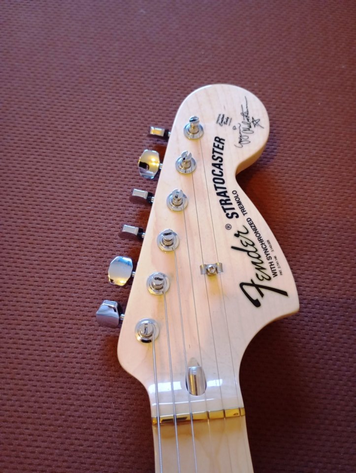 Fender Yngwie Malmsteen USA (a estrenar) de segunda mano · Foto 6 de 9 · Pontevedra · 2000 €