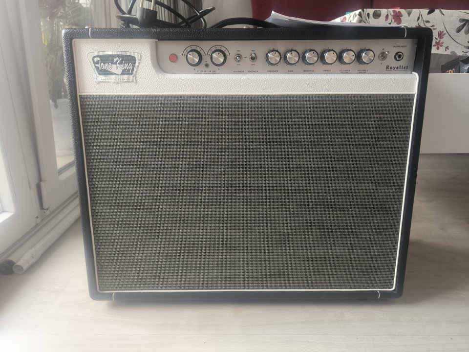 Tone King Royalist MKIII ¡Como nuevo y envío incluido! PVP 2700€ de segunda mano · Foto 1 de 7 · Murcia · 1700 €