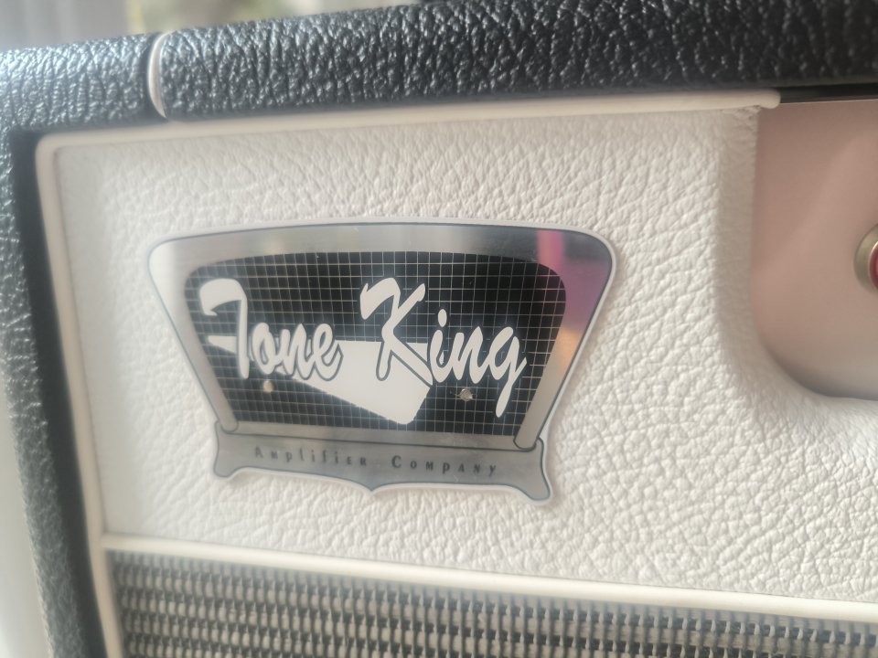 Tone King Royalist MKIII ¡Como nuevo y envío incluido! PVP 2700€ de segunda mano · Foto 2 de 7 · Murcia · 1700 €