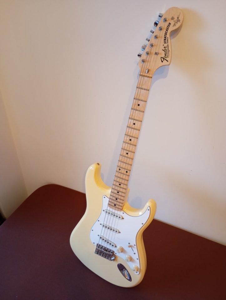 Fender Yngwie Malmsteen USA (a estrenar) de segunda mano · Foto 9 de 9 · Pontevedra · 2000 €