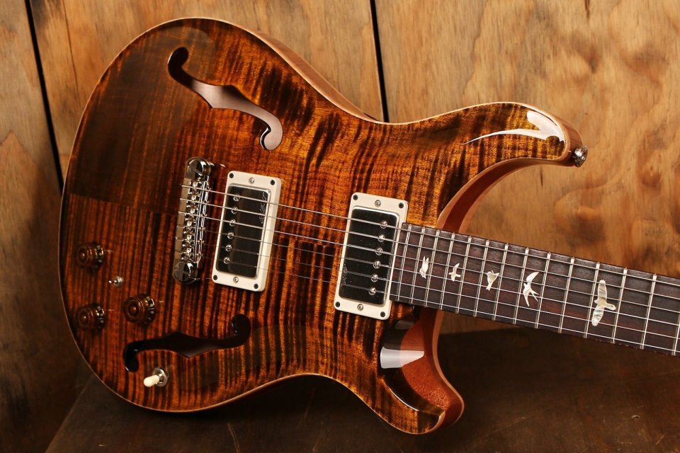 Cambio PRS Hollowbody II Piezo Yellow Tiger de segunda mano · Foto 1 de 8 · A Coruña · 1 €