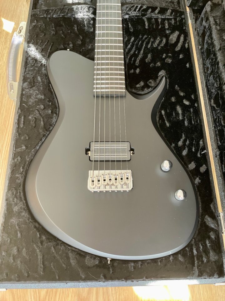 Aviator Warbird 7 Baritone de segunda mano · Foto 1 de 10 · Barcelona · 1650 €