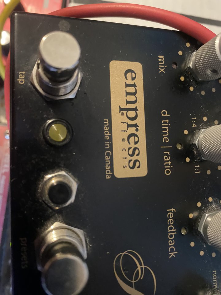 Súper delay Empress de segunda mano · Foto 3 de 5 · Madrid · 250 €