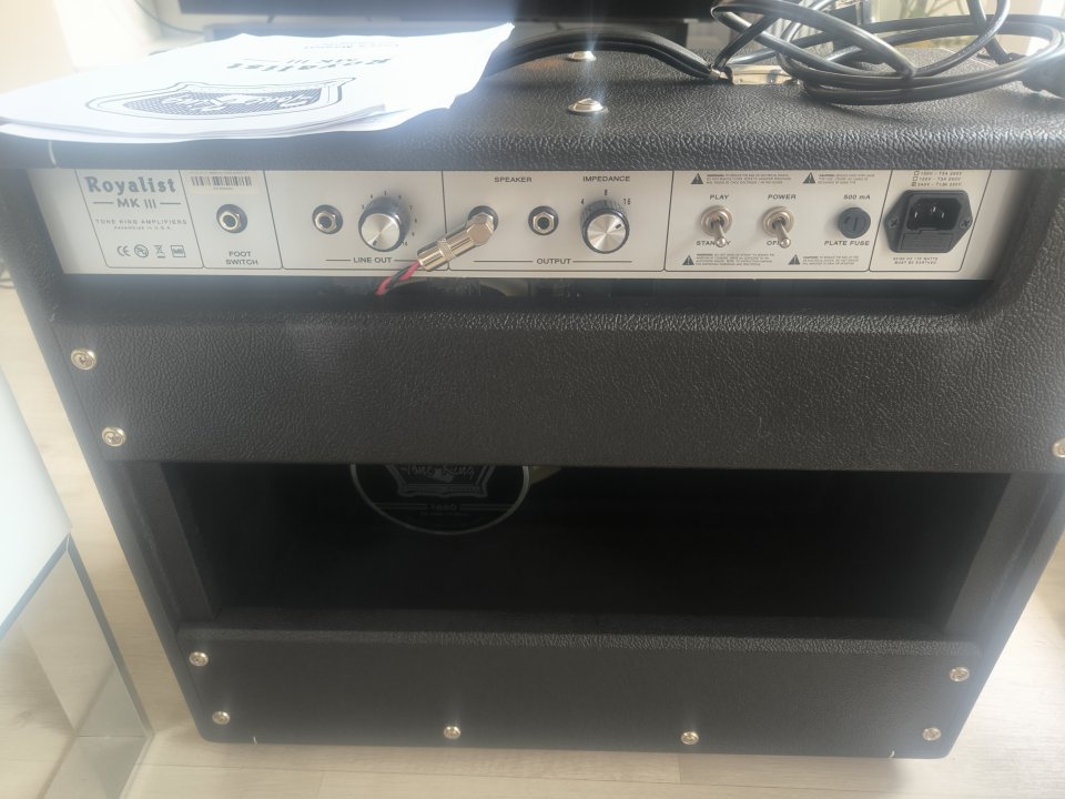 Tone King Royalist MKIII ¡Como nuevo y envío incluido! PVP 2700€ de segunda mano · Foto 6 de 7 · Murcia · 1700 €