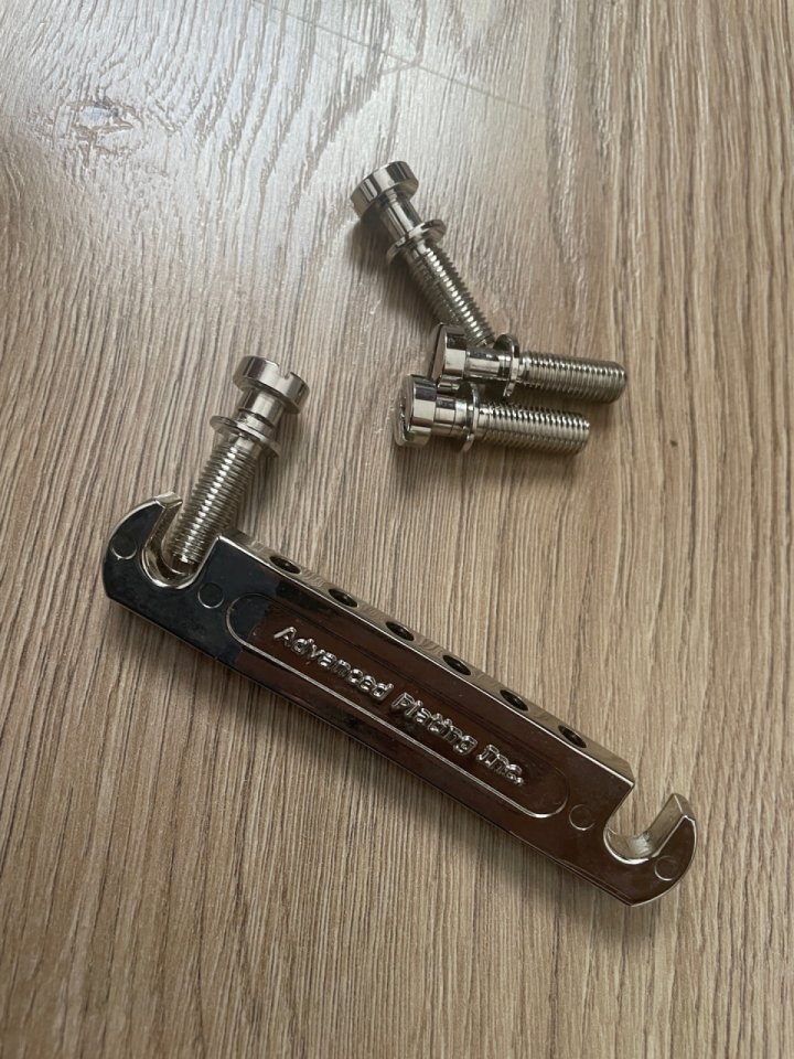 Cordal Stop Tail para Gibson original de segunda mano · Foto 2 de 2 · Granada · 15 €