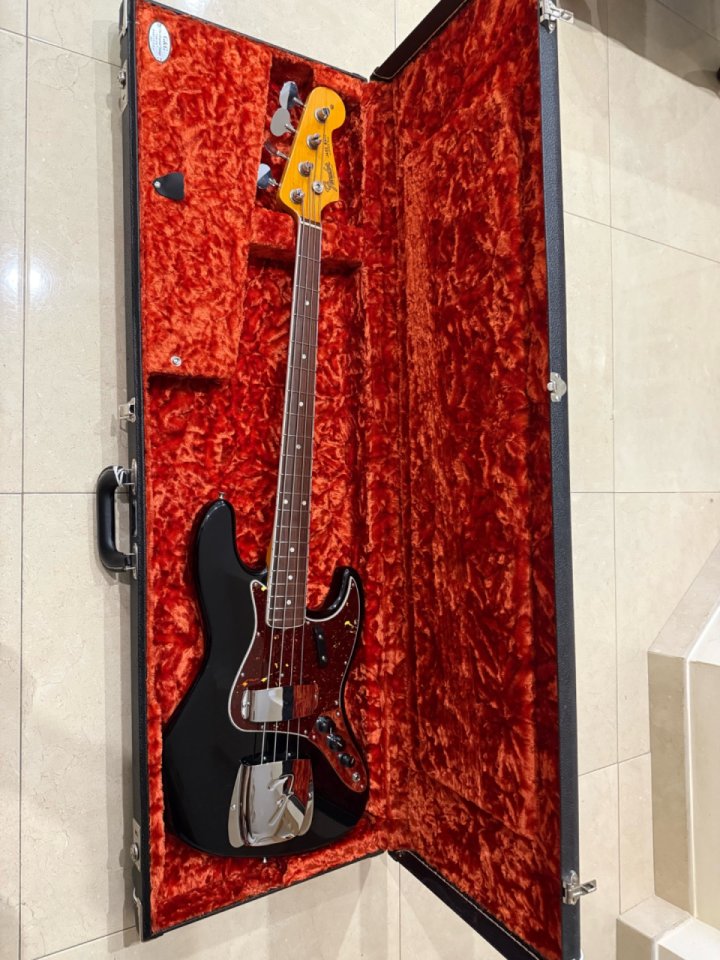 Fender jazz basa american vintage II 66 de segunda mano · Foto 3 de 10 · Ciudad Real · 1850 €