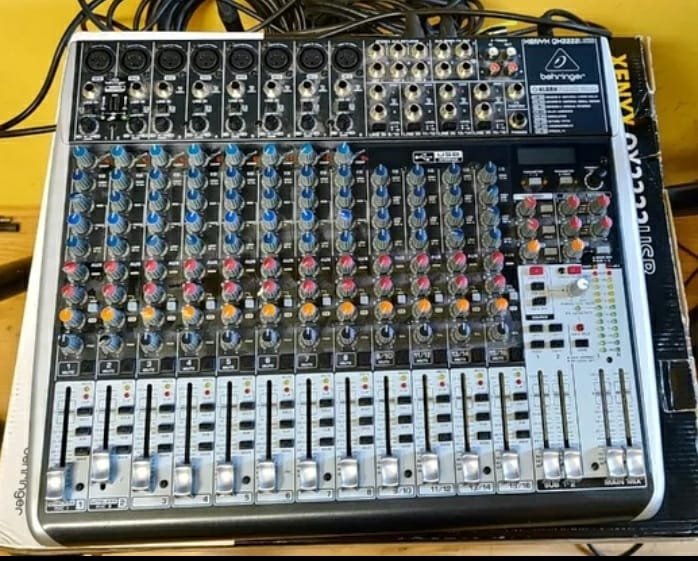 Mesa Behringer  Xenyx QX1222USB