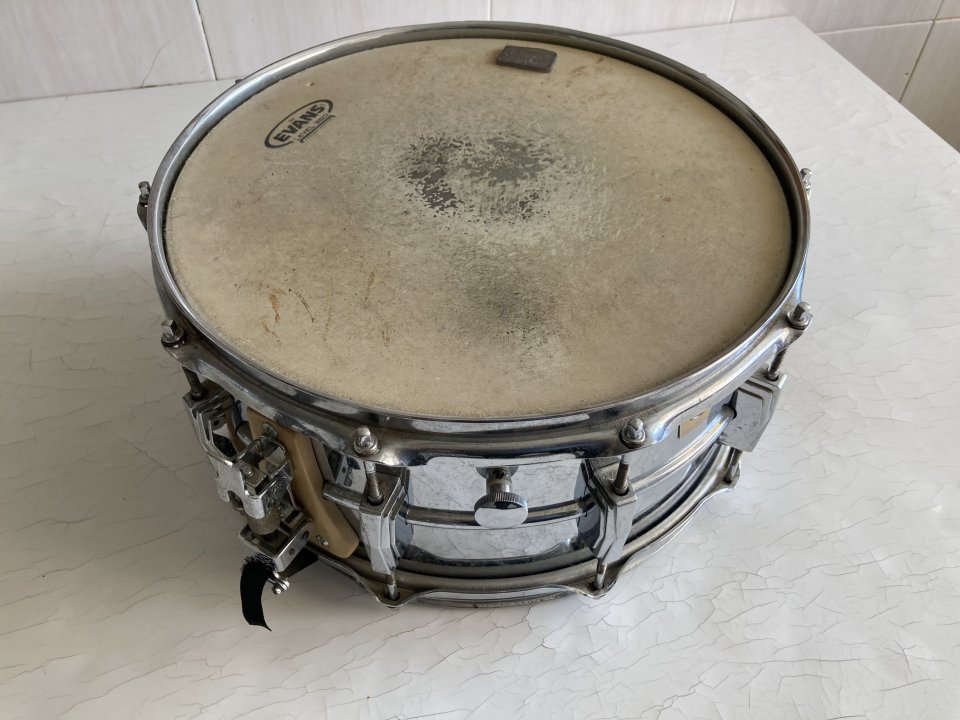 Ludwig Supraphonic Snare Drum 14 x 6,5 de segunda mano · Foto 1 de 5 · Barcelona · 750 €