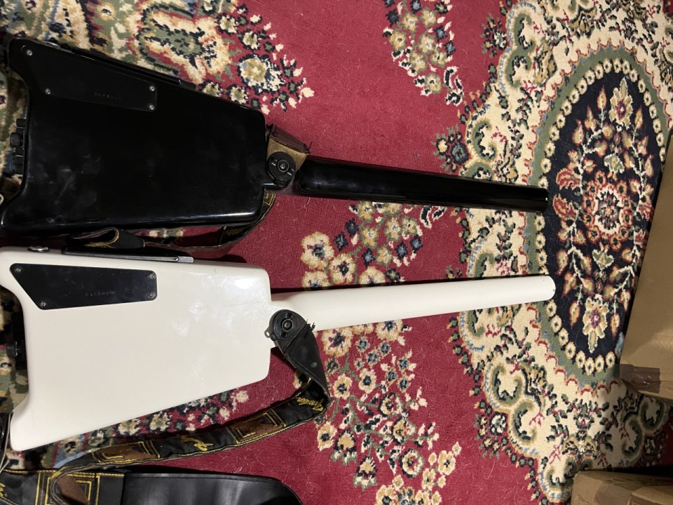Hohner G3T Black and White de segunda mano · Foto 2 de 4 · Madrid · 400 €