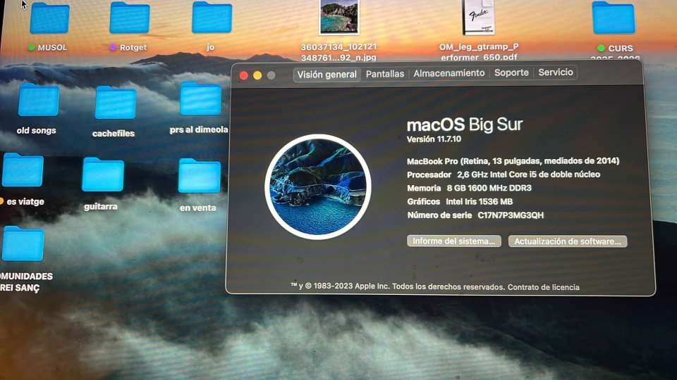 Macbook con programas de guitarra