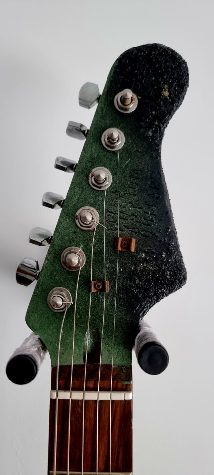 Mika Custom Art Guitars de segunda mano · Foto 4 de 7 · Madrid · 130 €