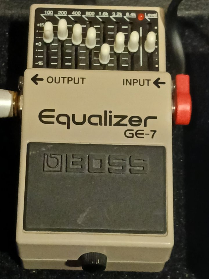 Vendo Boss GE-7 con MOD tipo Tom Bukovac de segunda mano · Foto 1 de 2 · Lleida · 200 €