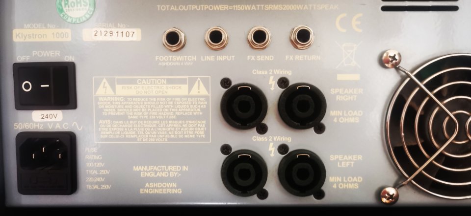 Ashown Klystron 1000 + footswitch + 2 MAG 410 deep + cables speakon de segunda mano · Foto 4 de 7 · Girona · 1200 €
