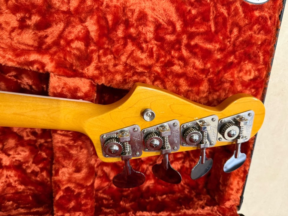 Fender jazz basa american vintage II 66 de segunda mano · Foto 8 de 10 · Ciudad Real · 1850 €