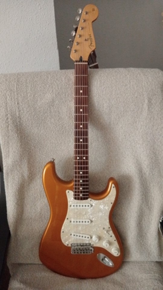 Fender deluxe stratocaster powerhouse