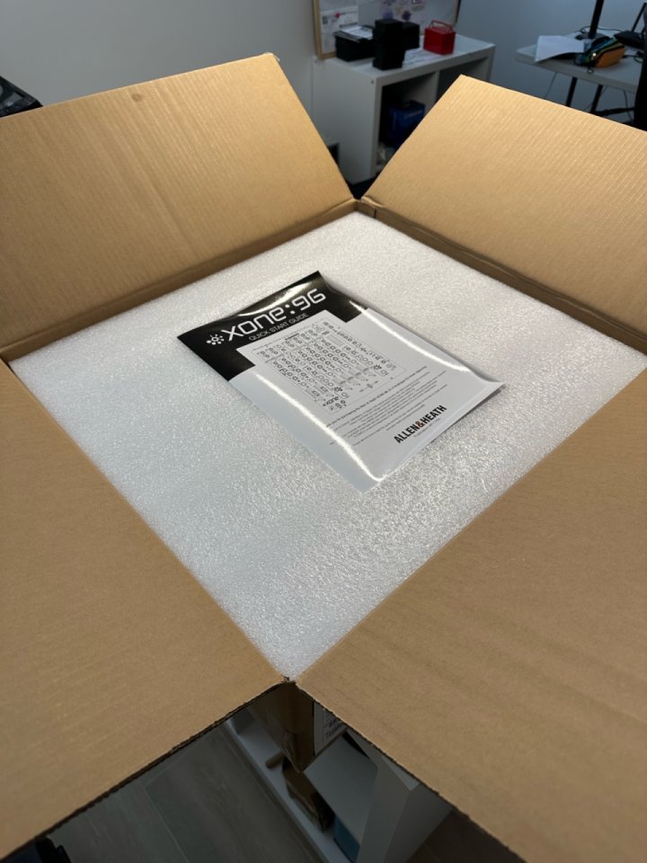 Xone 96 + embalaje original y repuestos