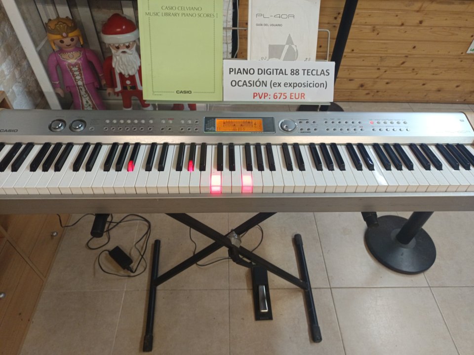 Piano CASIO CELVIANO PL-40R