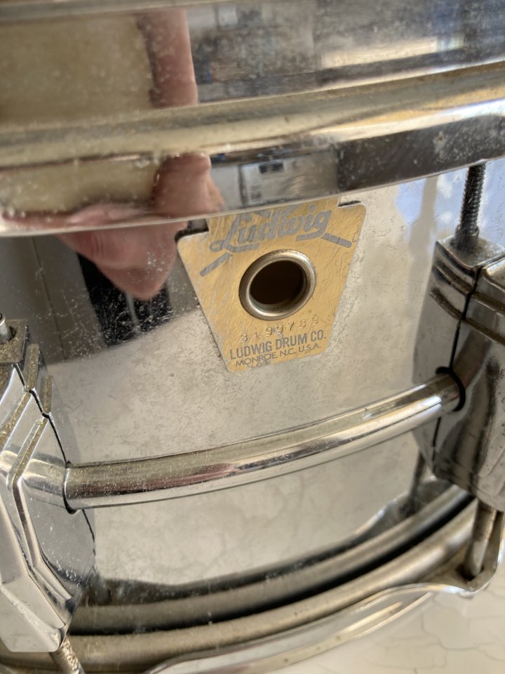 Ludwig Supraphonic Snare Drum 14 x 6,5 de segunda mano · Foto 2 de 5 · Barcelona · 750 €