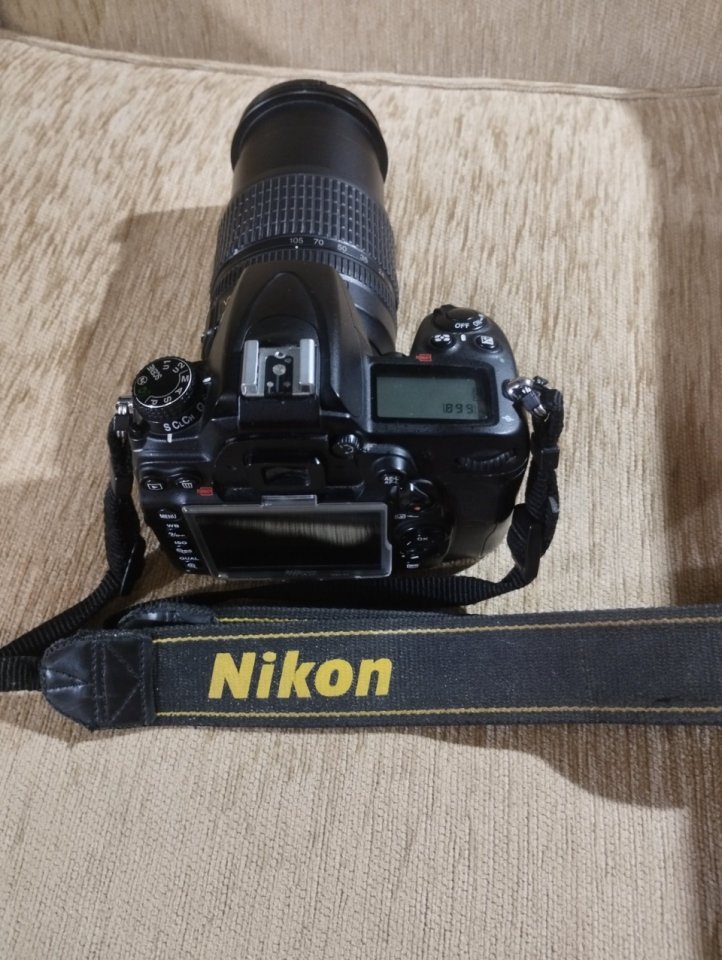 Nikon D7000 + 2 objetivos + Flash + varias cosas... de segunda mano · Foto 1 de 9 · Ciudad Real · 550 €