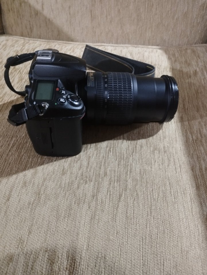 Nikon D7000 + 2 objetivos + Flash + varias cosas... de segunda mano · Foto 2 de 9 · Ciudad Real · 550 €