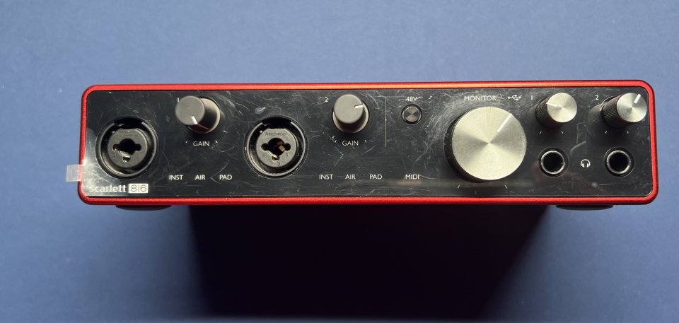 Focusrite Scarlett 8i6 3ª Gen de segunda mano · Foto 1 de 6 · Sevilla · 130 €