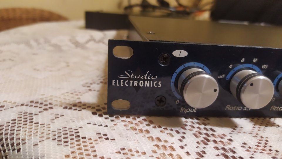 Studio Electronics C2S Compressor FET (1176 Type) de segunda mano · Foto 2 de 4 · Madrid · 1500 €