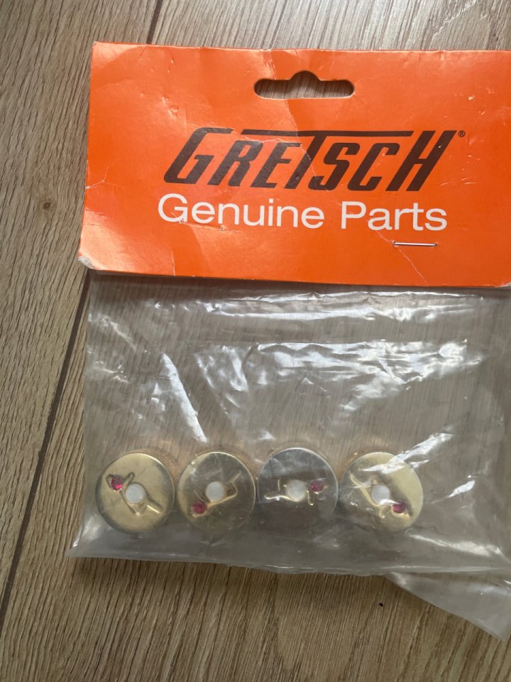 Gretsch Genuine Parts Knob “G” Jewel Gold (4) de segunda mano · Foto 1 de 3 · Granada · 40 €