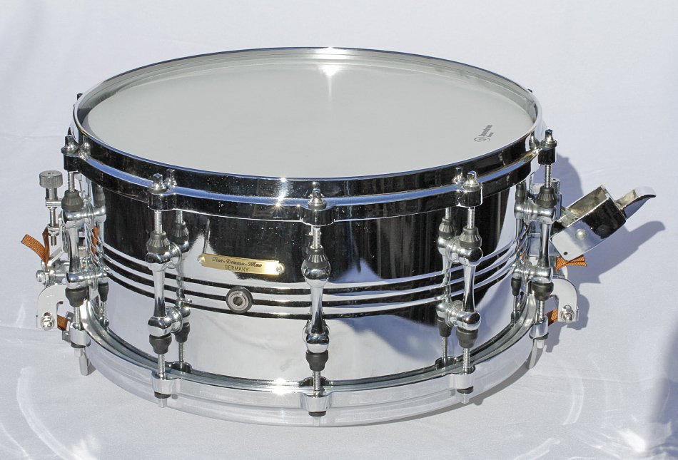 Caja Tier Drums Muc Germany de 14x6,5 con casco de acero