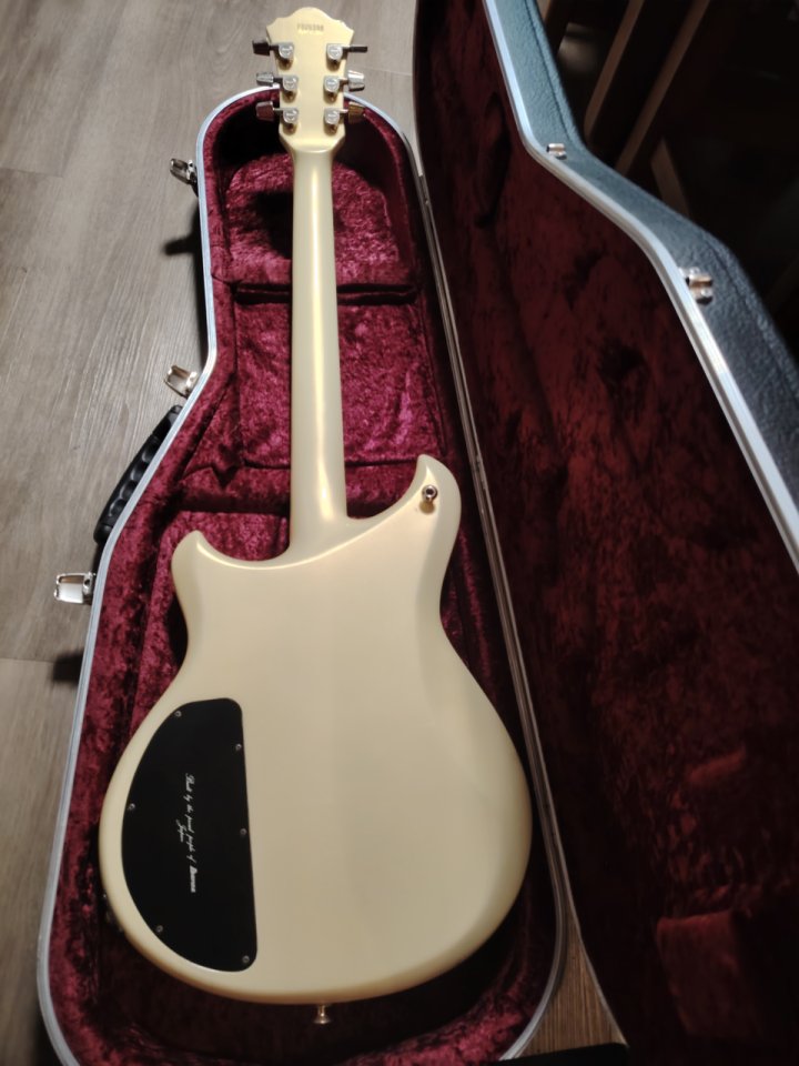 Ibanez Musician MC150 Polar White 1982 de segunda mano · Foto 5 de 10 · Madrid · 1000 €
