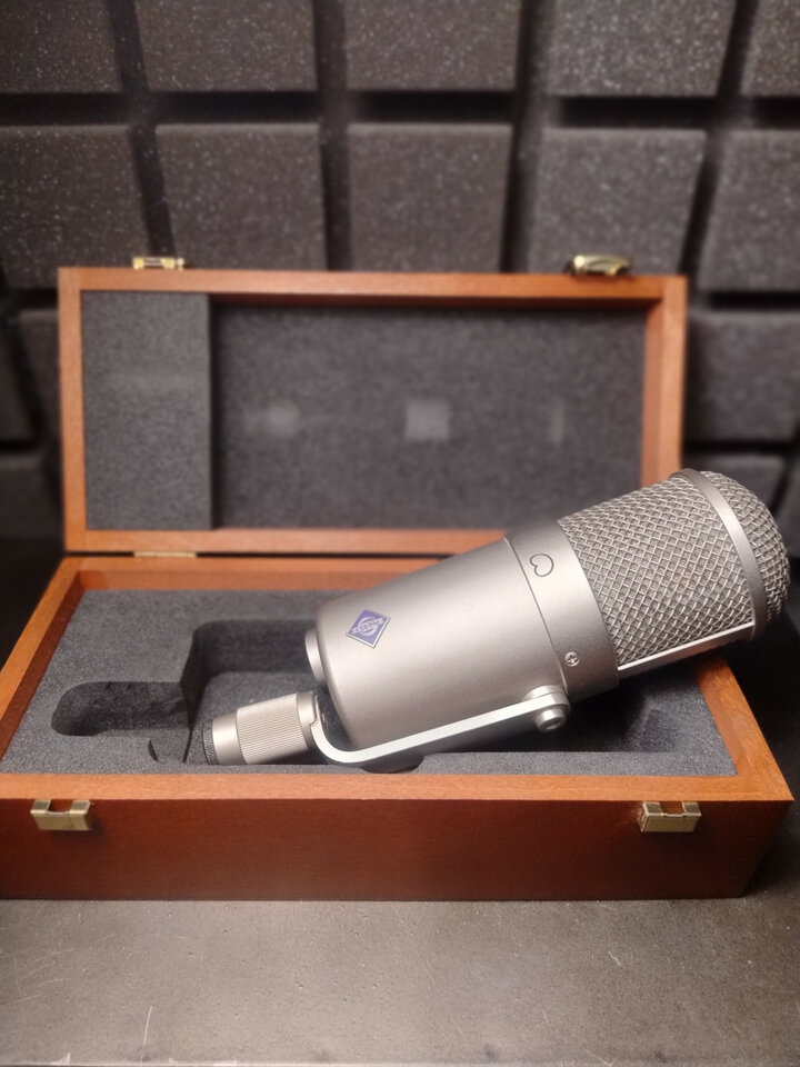 Micrófono Neumann U47 FET Collectors